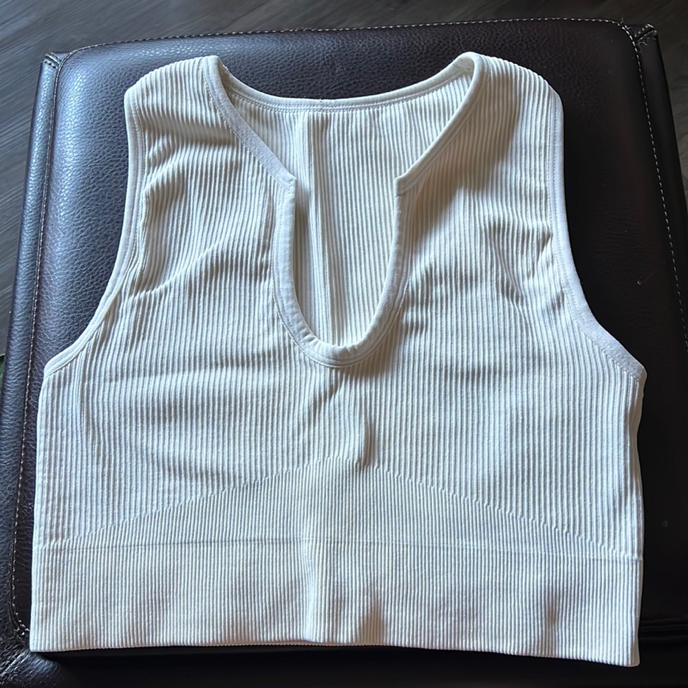 Cropped rib top